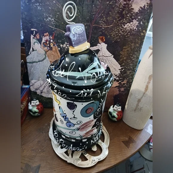 🍪Joanne Delomba Whimsical ceramic Cookie Canister,Nice Gift!🥨🍒🛍